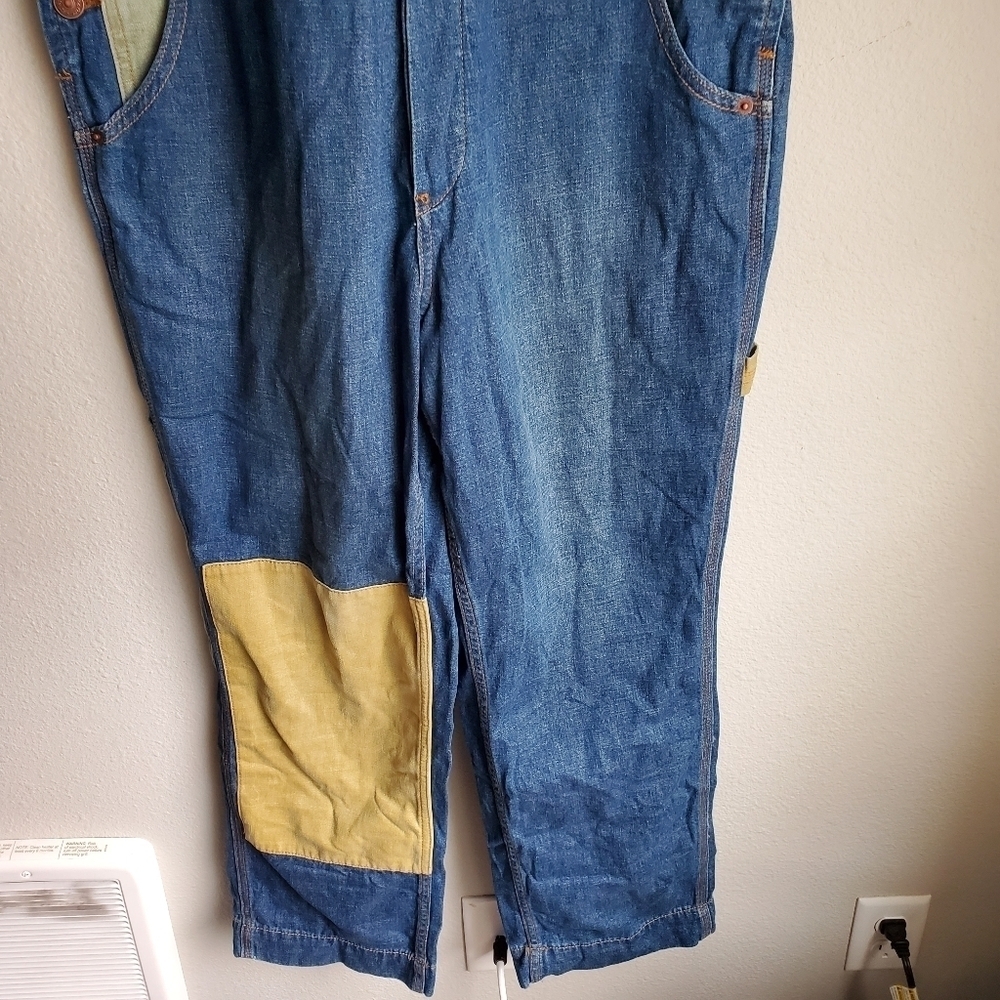 We the Free Carpenter Patched Overalls size M NWT - Picture 4 of 7